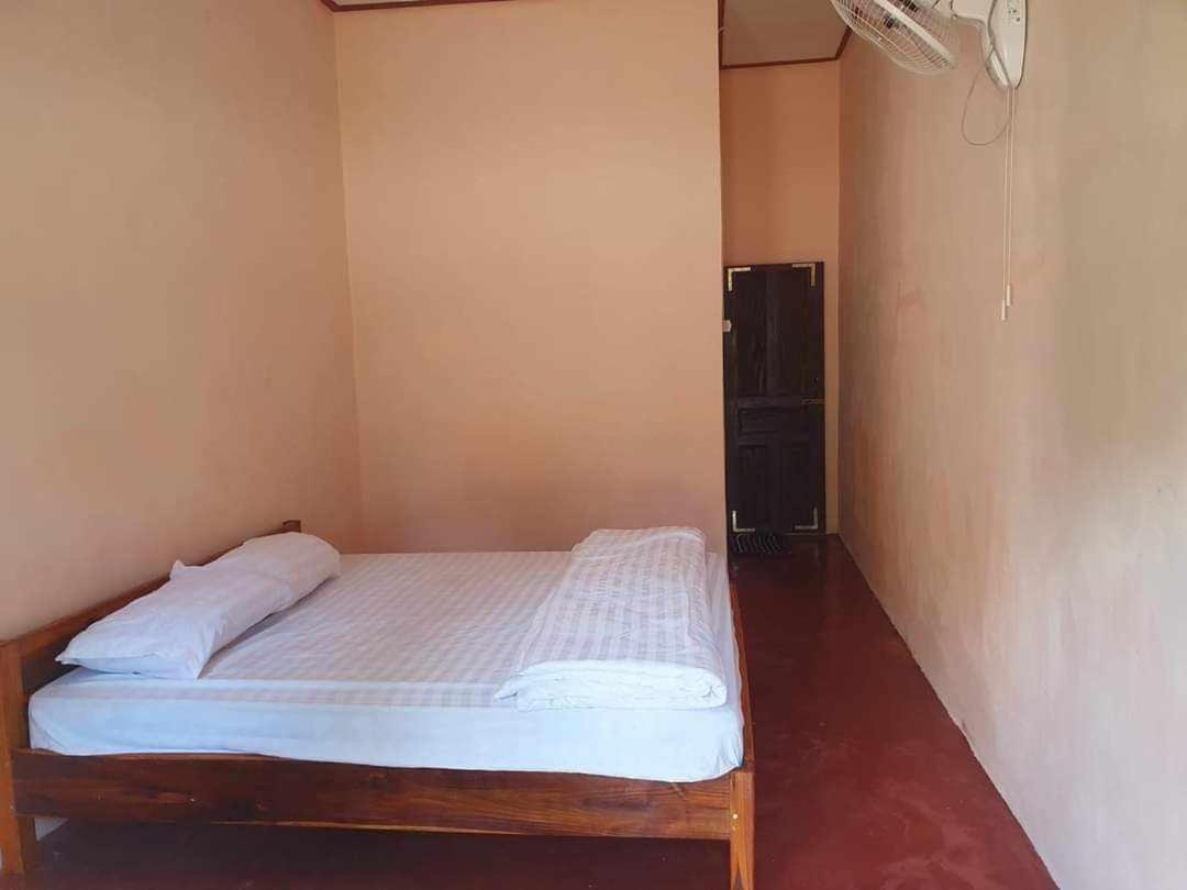 Khounxok Guesthouse Nongkhiaw 外观 照片